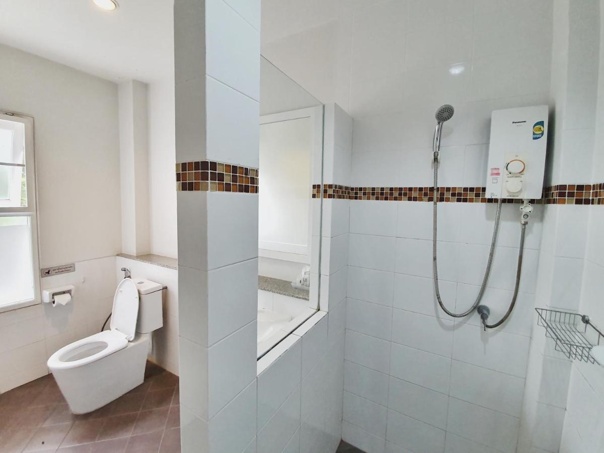 Orchid Surin Apartment Bagian luar foto
