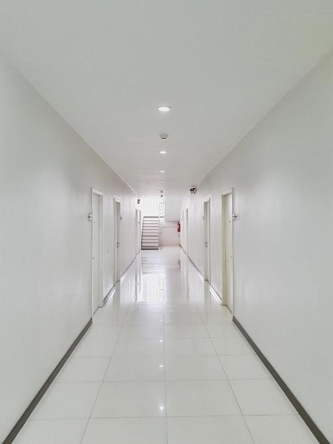 Orchid Surin Apartment Bagian luar foto