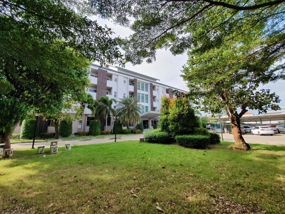 Orchid Surin Apartment Bagian luar foto
